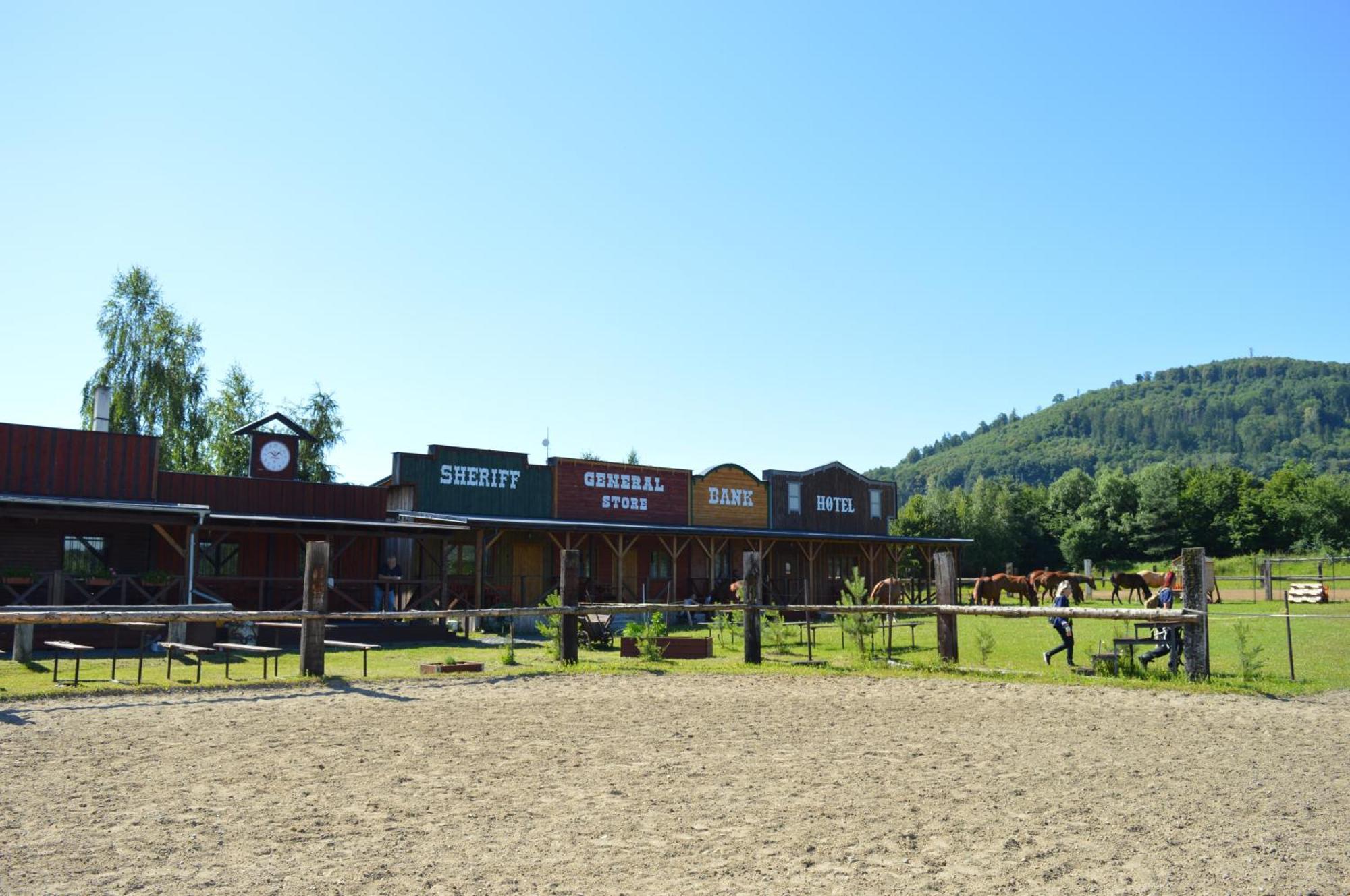 Bubla City Ranch Копршивнице Экстерьер фото